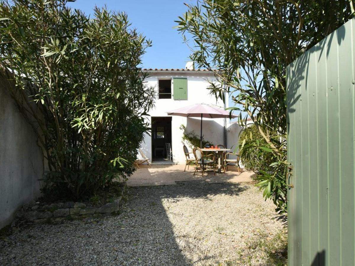Saint-Clément-des-Baleines Maison De Charme Avec Cour, 2 Chambres, Cuisine Equipee, Proche Village St Clement Des Baleines - Fr-1-434-74 מראה חיצוני תמונה