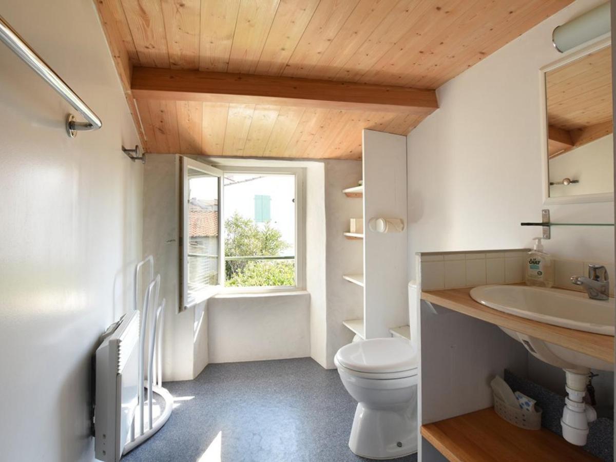 Saint-Clément-des-Baleines Maison De Charme Avec Cour, 2 Chambres, Cuisine Equipee, Proche Village St Clement Des Baleines - Fr-1-434-74 מראה חיצוני תמונה